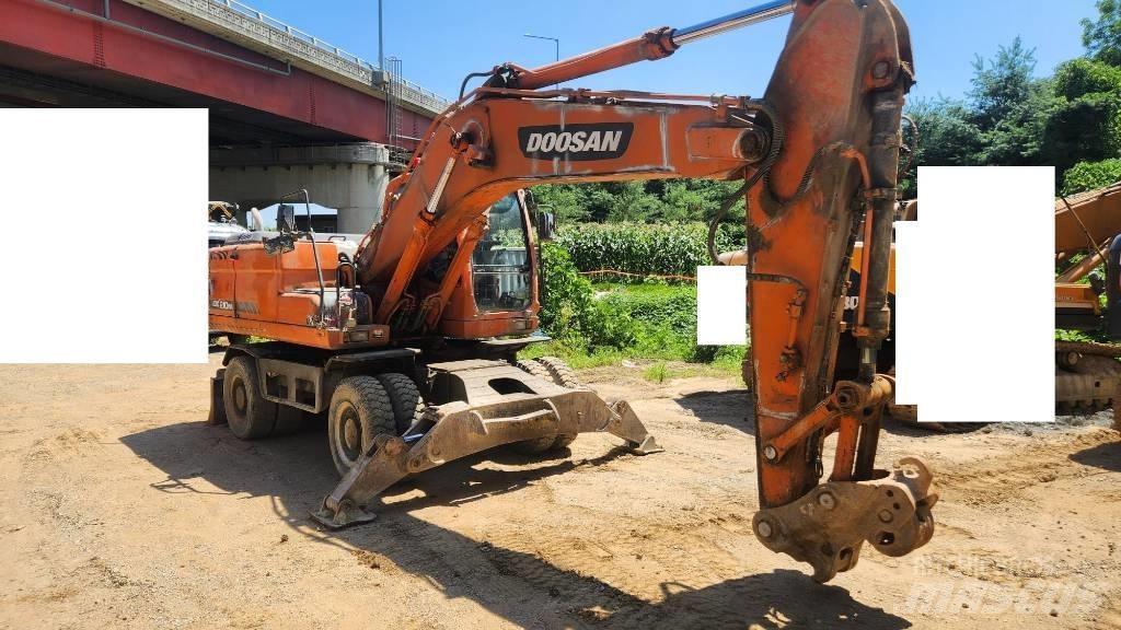 Doosan DX210WA Wielgraafmachines