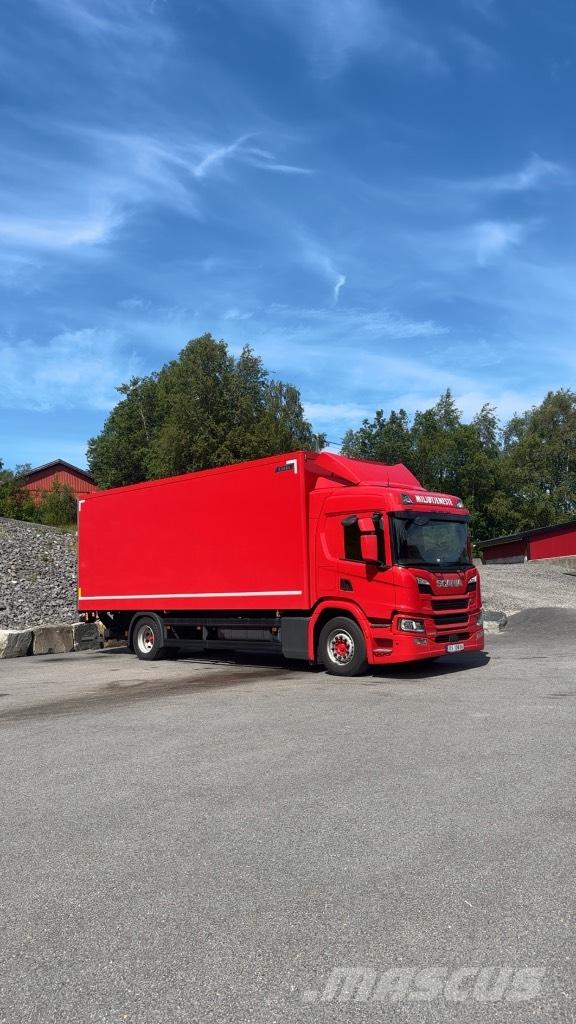 Scania P 280 Bakwagens met gesloten opbouw