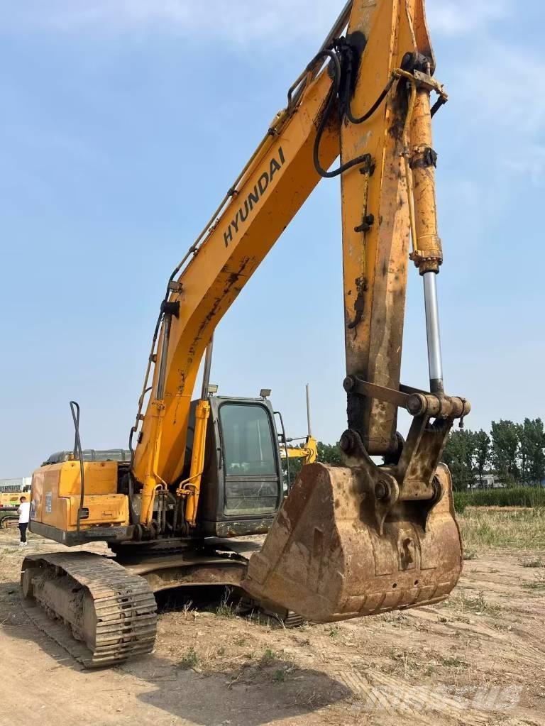 Hyundai Robex 215-7 Rupsgraafmachines
