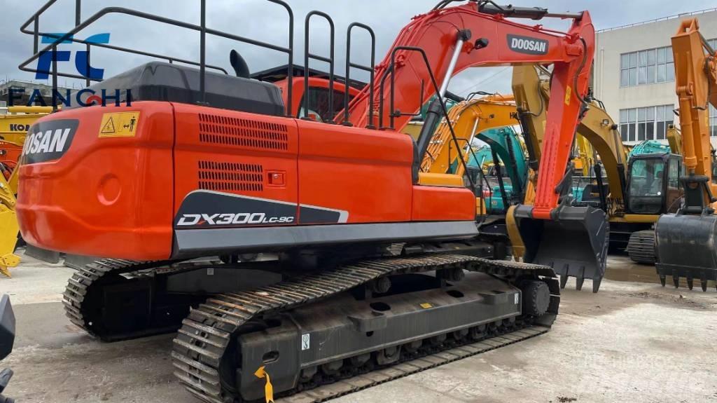 Doosan DX 300 LC Rupsgraafmachines