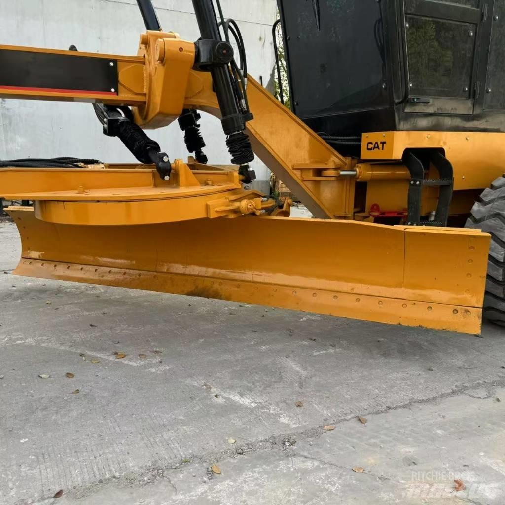 CAT 140 G Graders