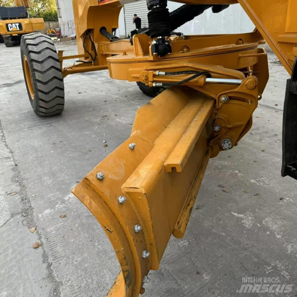 CAT 140 G Graders