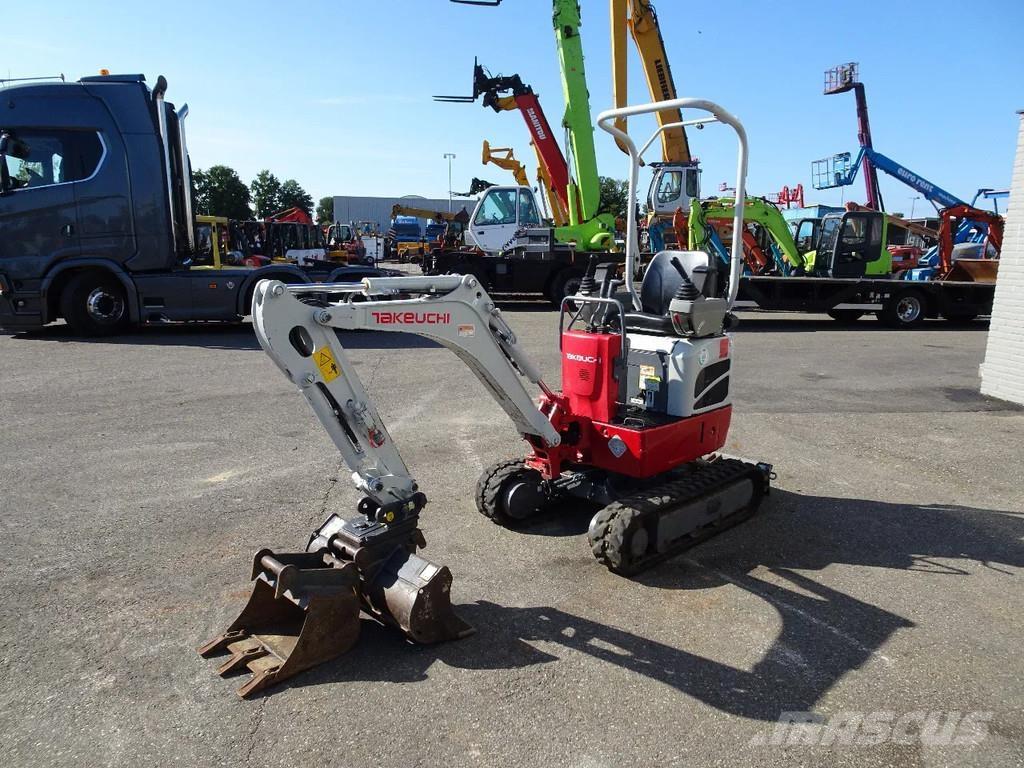 Takeuchi TB210 Minigraafmachines < 7t