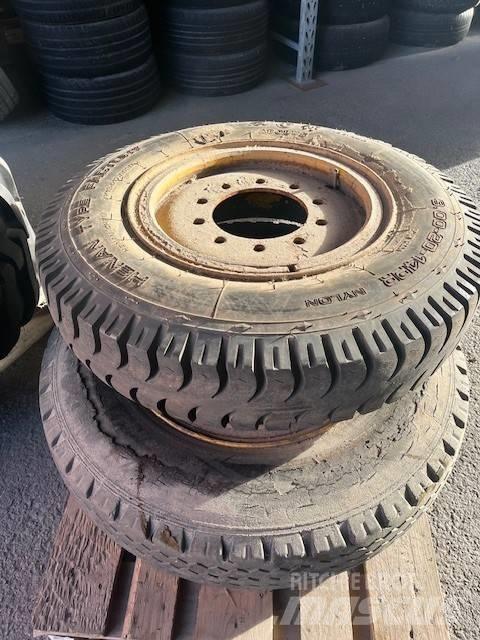  BM621 Hjul 9,00x20 Banden, wielen en velgen