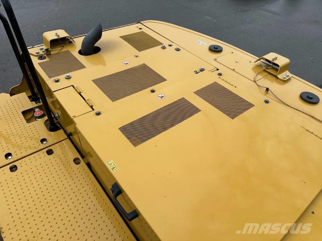 CAT 323 Rupsgraafmachines