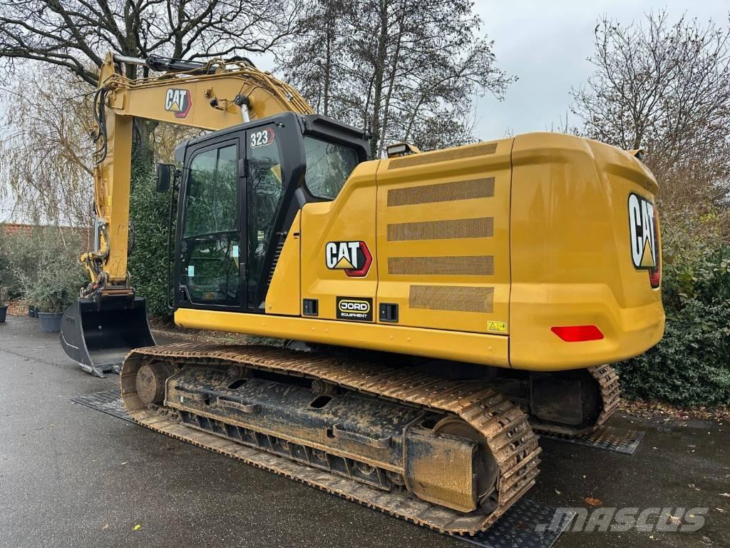 CAT 323 Rupsgraafmachines