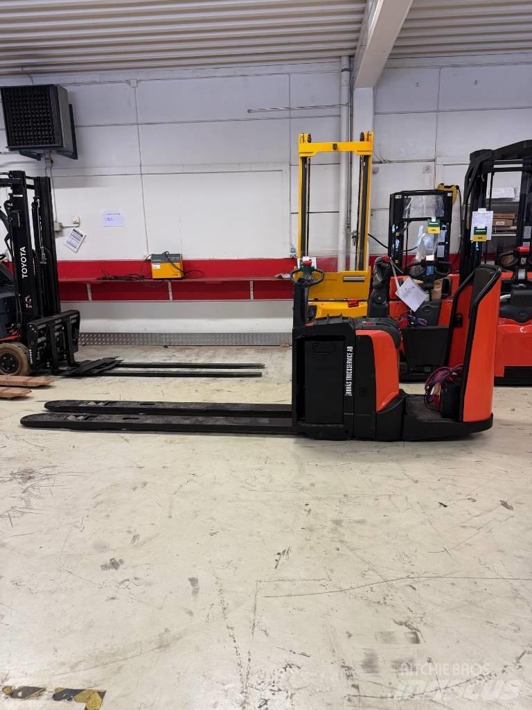 BT truck LPE 250 Zelfrijdende stapelaars