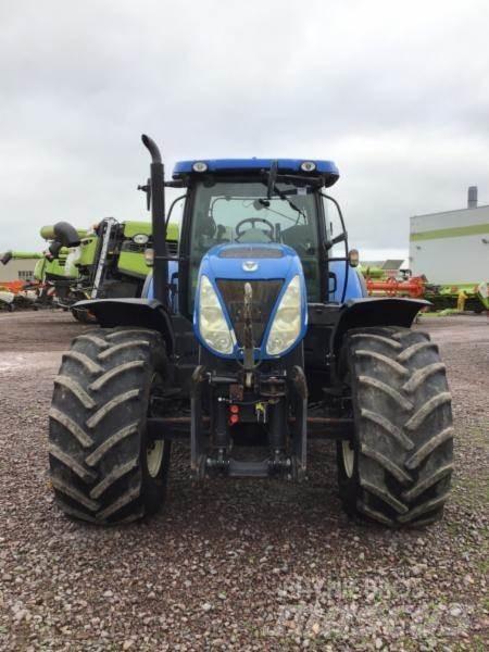New Holland T7.270 Tractoren