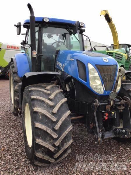 New Holland T7.270 Tractoren