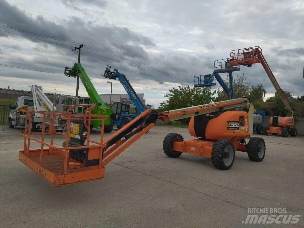 JLG 600 AJ Knikarmhoogwerkers