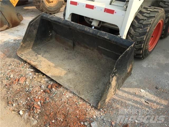 Bobcat S 130 Schrankladers