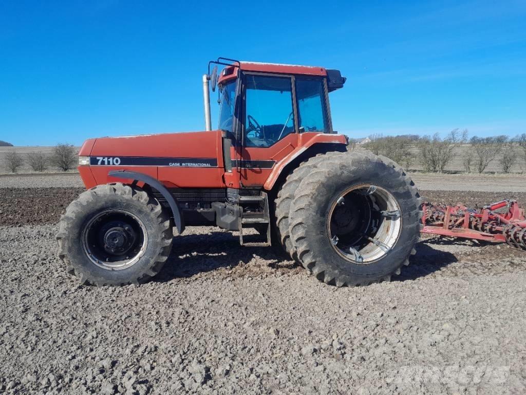 Case IH Magnum 7110 Tractoren