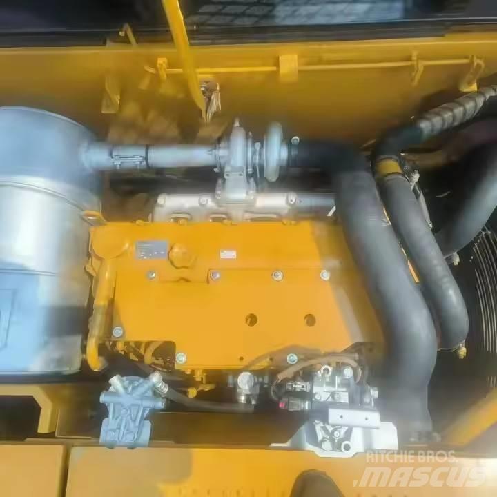 CAT 320 D2 Rupsgraafmachines