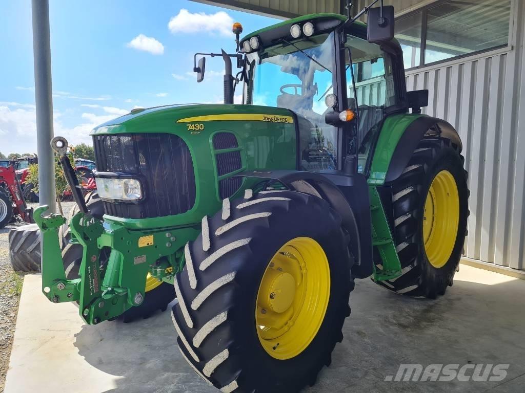 John Deere 7430 AP Tractoren