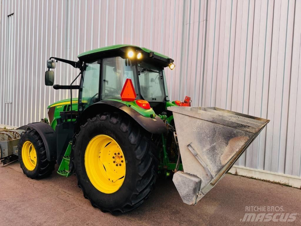 John Deere 6105 M Tractoren