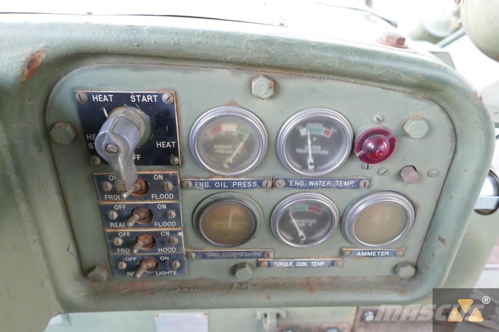 CAT D7F Ex-army Rupsdozers