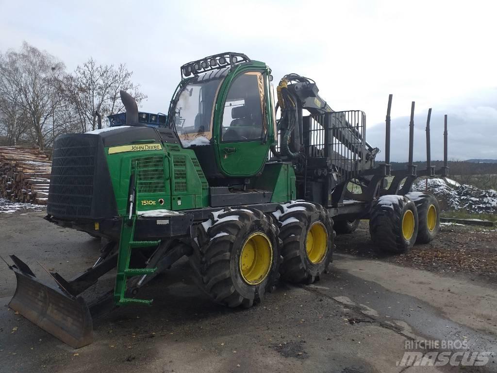 John Deere 1510 E Uitrijwagens