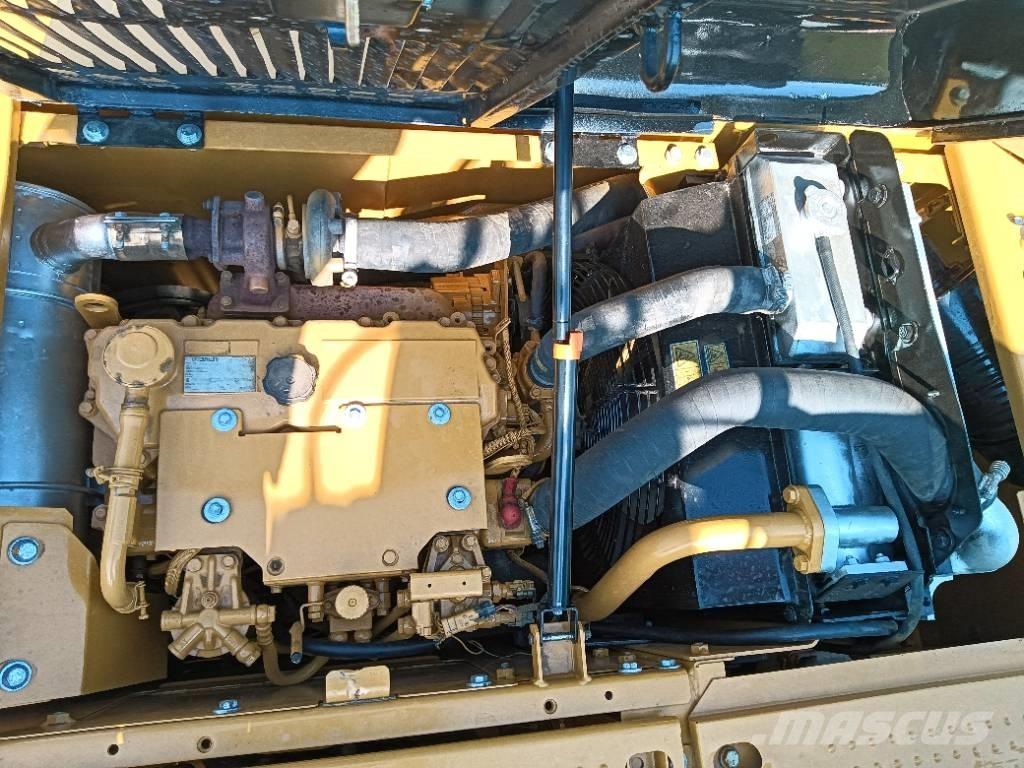 CAT 313 D Wielgraafmachines