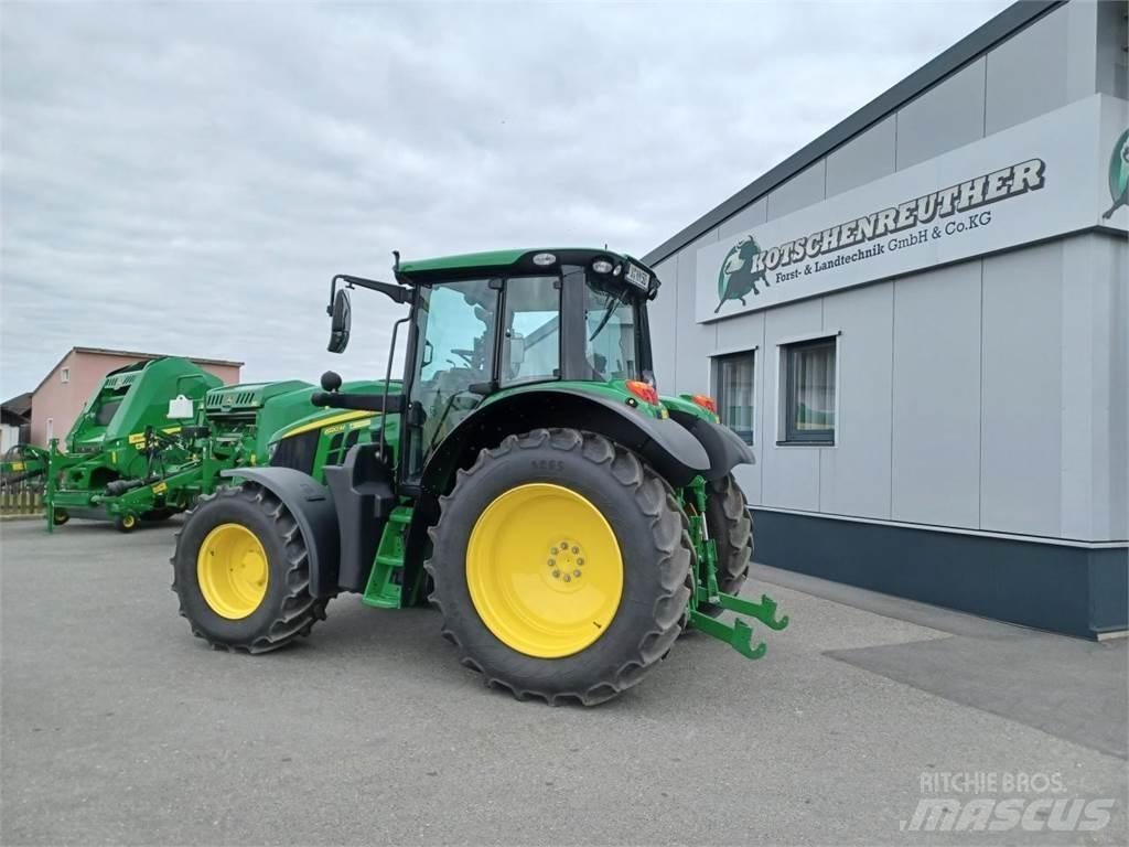 John Deere 6120M Tractoren