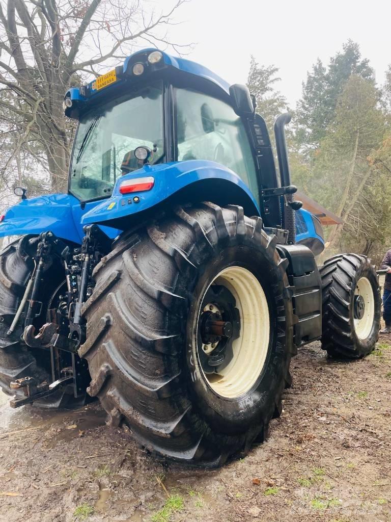 New Holland T 8.390 Tractoren