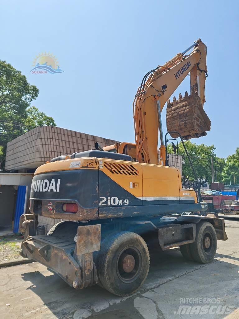 Hyundai R210W-9 Wielgraafmachines