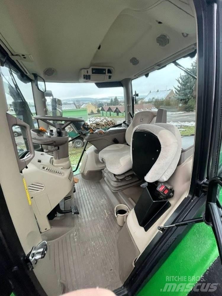 John Deere 6250 R Tractoren