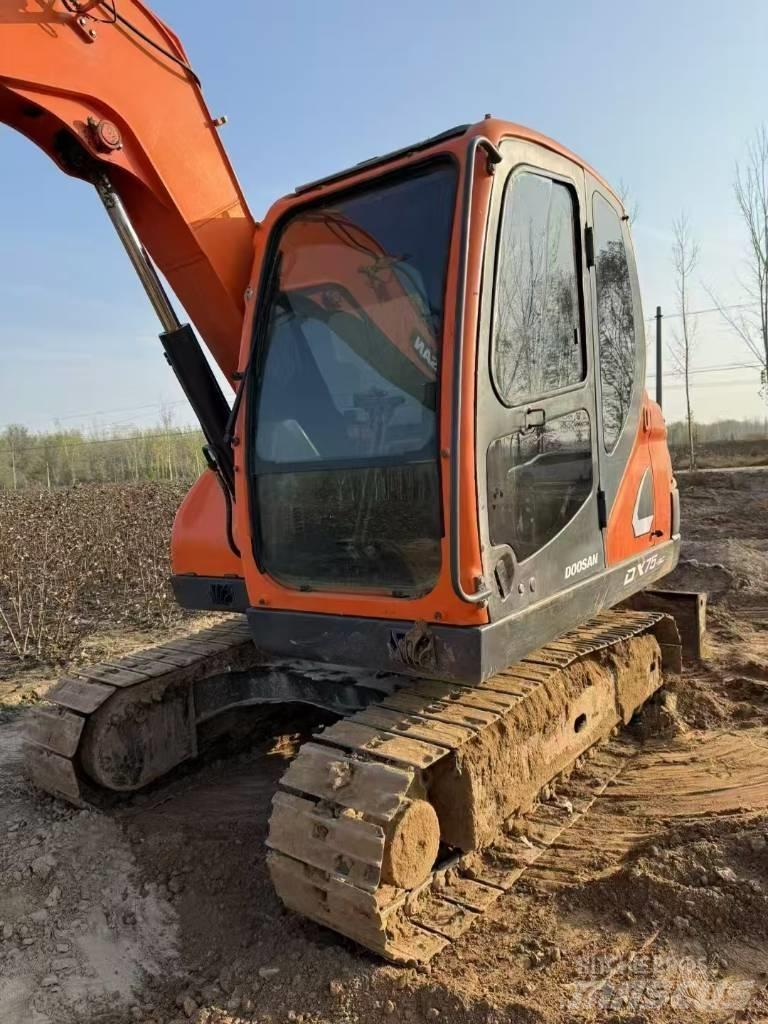 Doosan DX 75-9 C Rupsgraafmachines