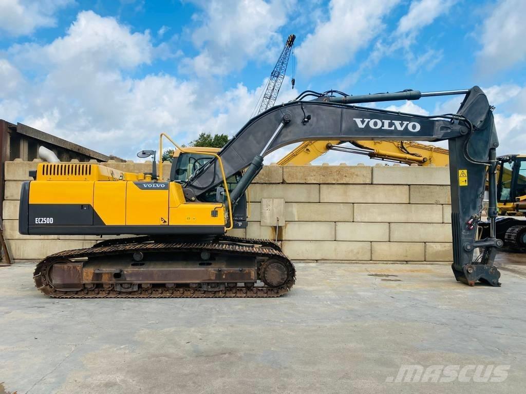 Volvo EC 250 D N L Rupsgraafmachines