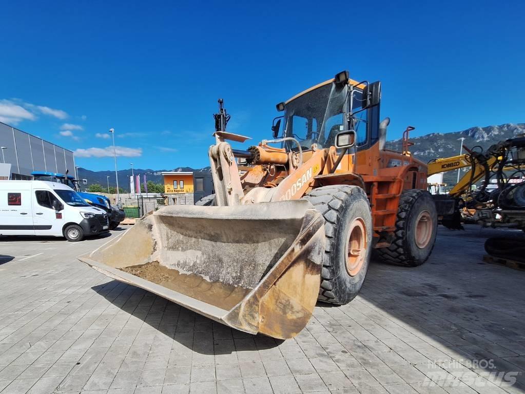 Doosan DL 300 Wielladers