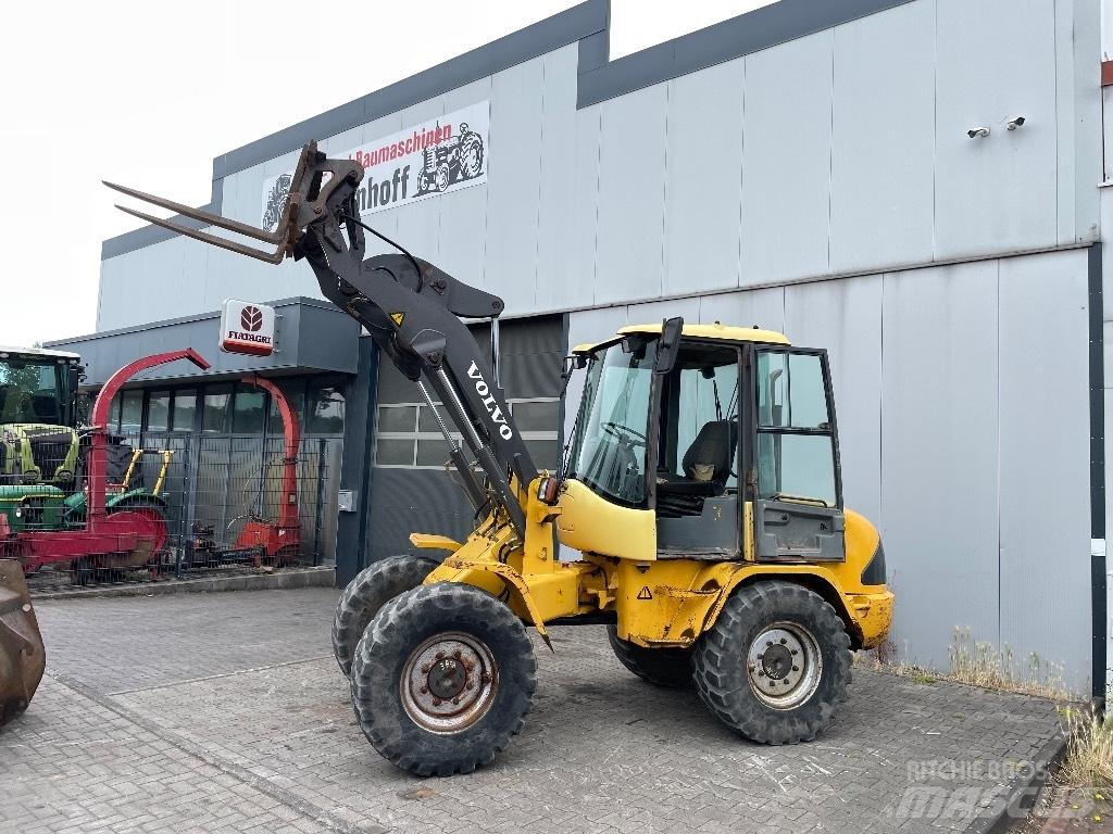 Volvo L 30 B Wielladers