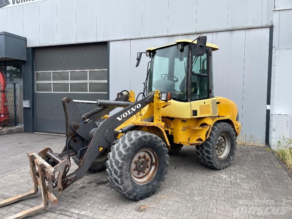Volvo L 30 B Wielladers