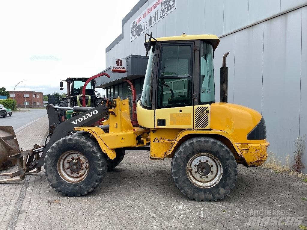 Volvo L 30 B Wielladers