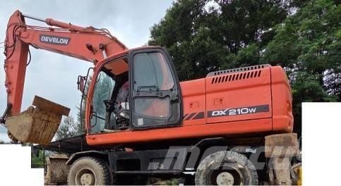 Doosan DX 210 W Wielgraafmachines