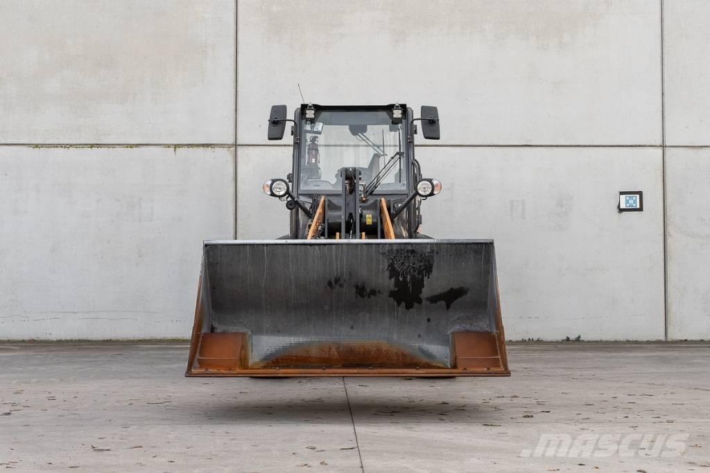 CASE 321 F Wielladers