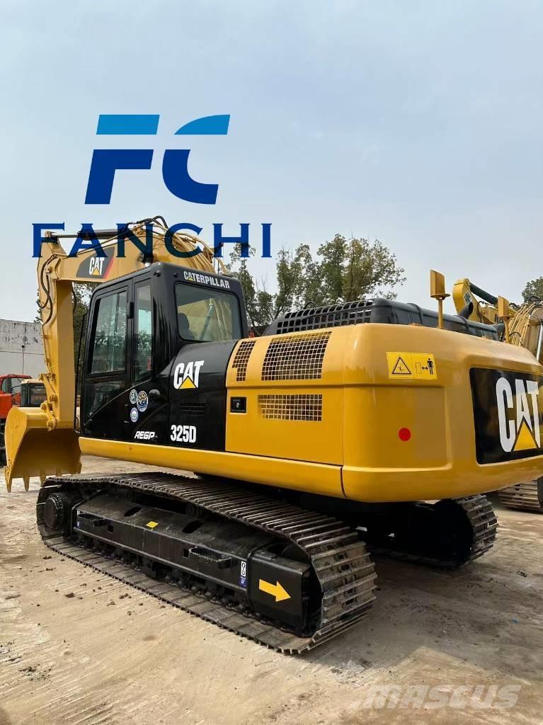 CAT 325 D Rupsgraafmachines