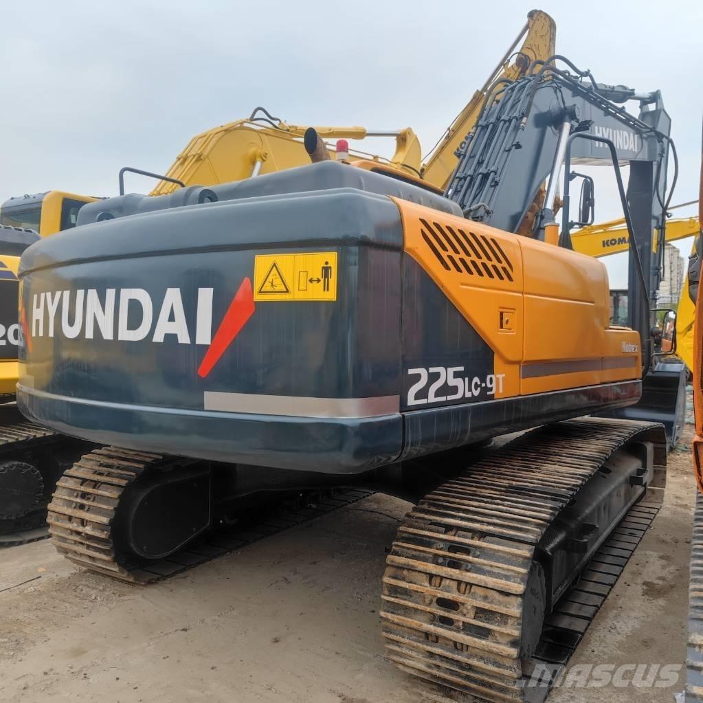 Hyundai R 225LC-9T Rupsgraafmachines