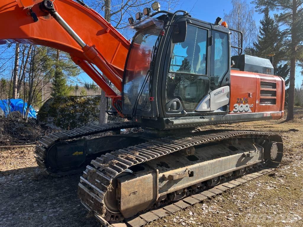 Hitachi ZX 300 LC-6 Rupsgraafmachines