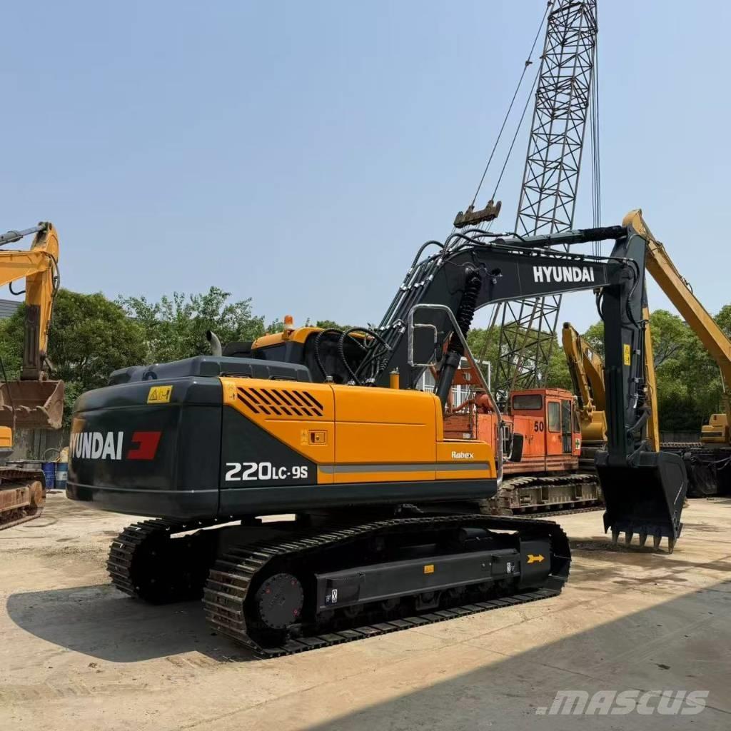 Hyundai R220LC-9S Midigraafmachines 7t - 12t