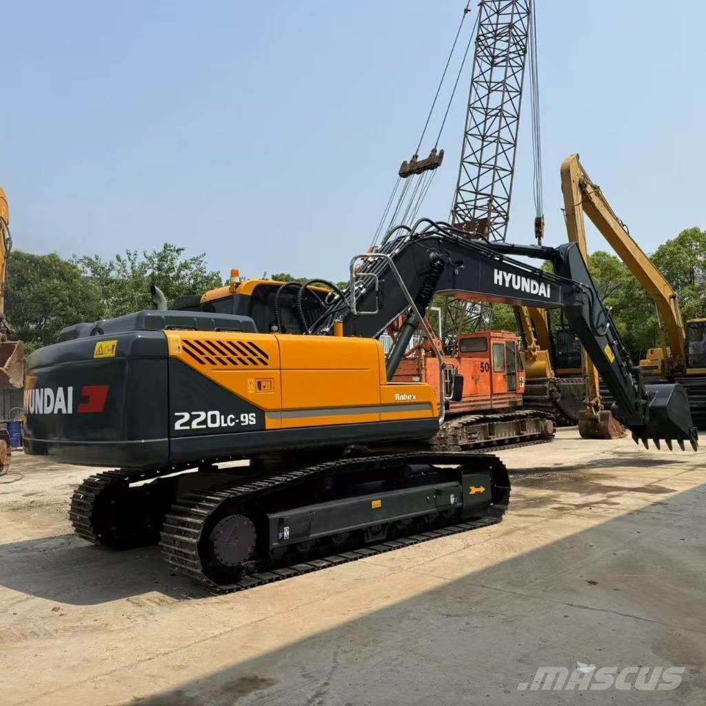Hyundai R220LC-9S Midigraafmachines 7t - 12t