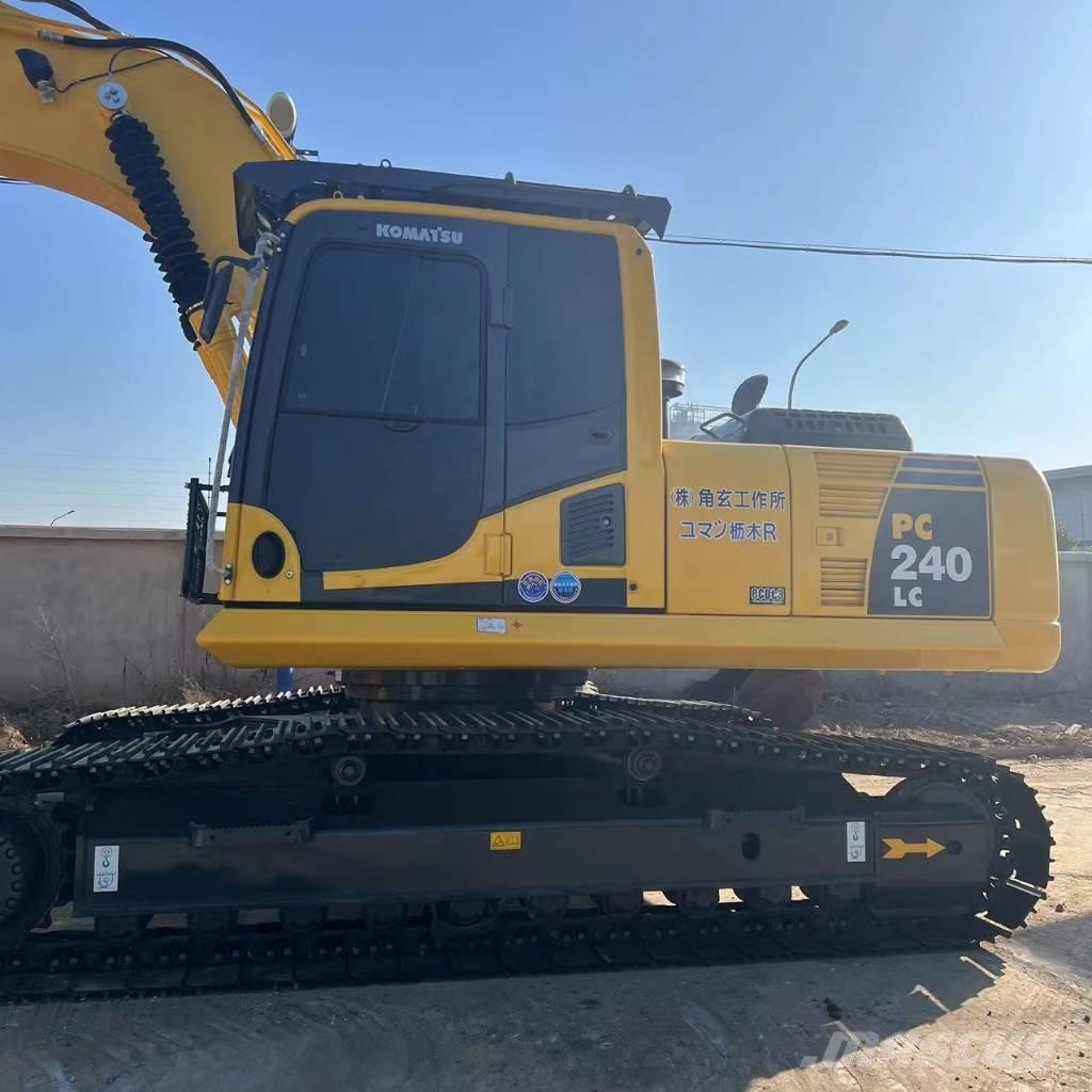 Komatsu PC 240-8N1 Midigraafmachines 7t - 12t