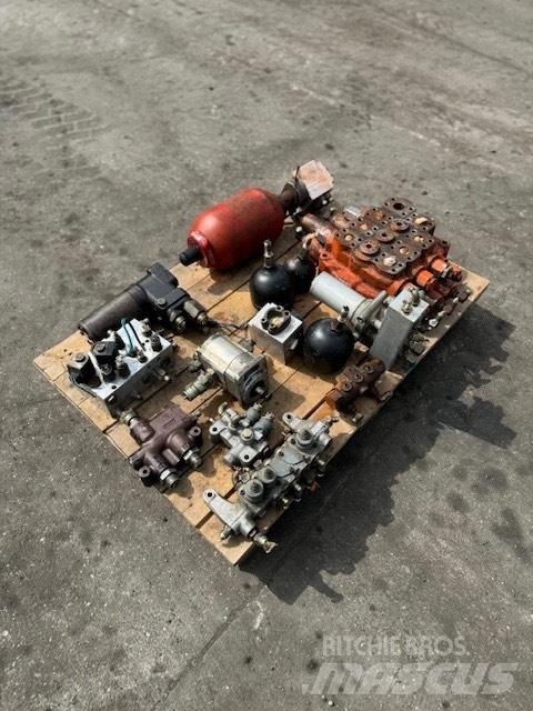 Daewoo Mega 300 V Hydraulics