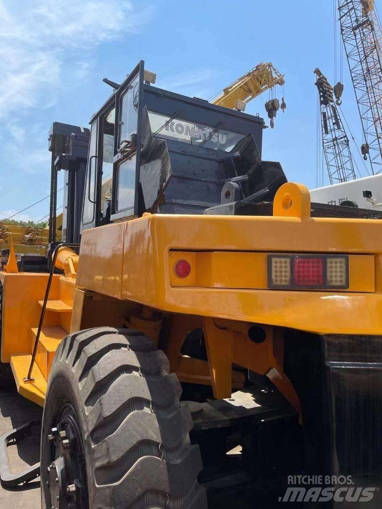 Komatsu 30 Ton Diesel heftrucks