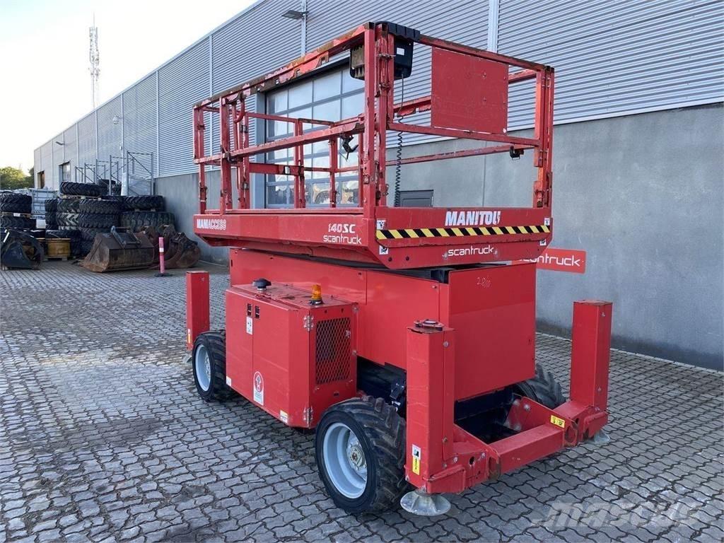 Manitou 140SC Schaarhoogwerkers