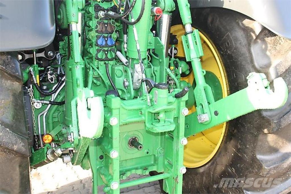John Deere 6R195 Tractoren