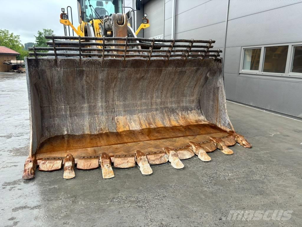 Volvo L 350 F Wielladers