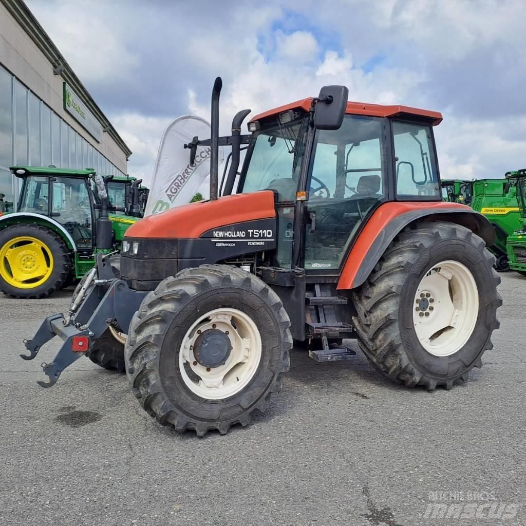 New Holland TS 110 Tractoren