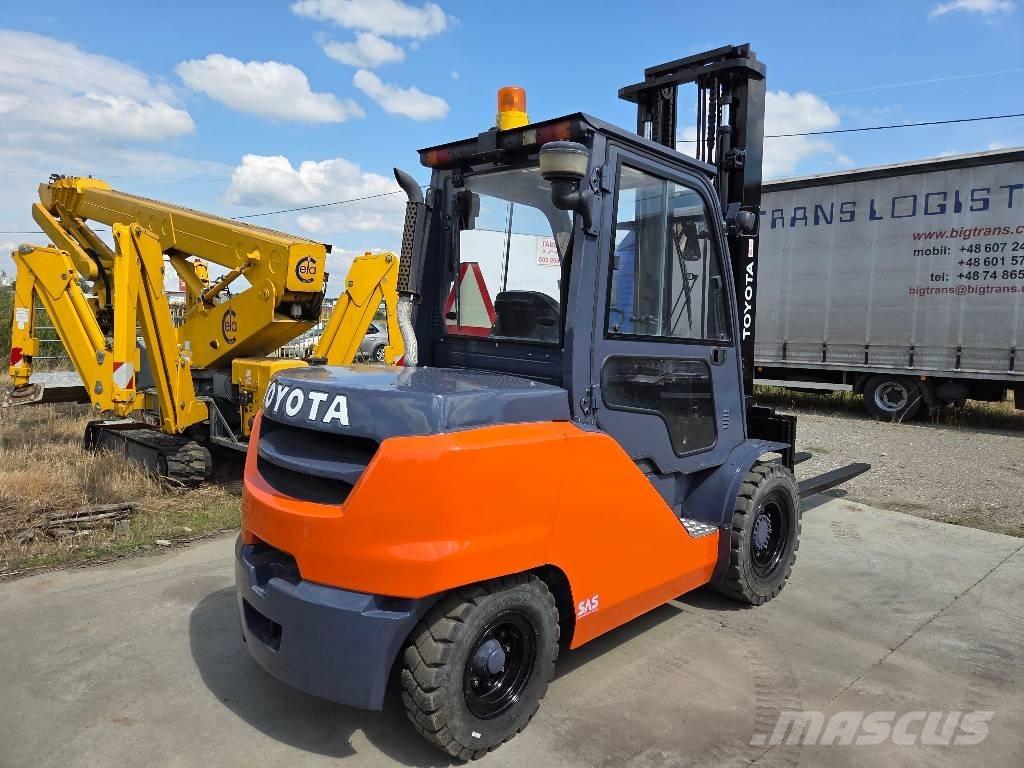 Toyota 40-8FD50N Diesel heftrucks