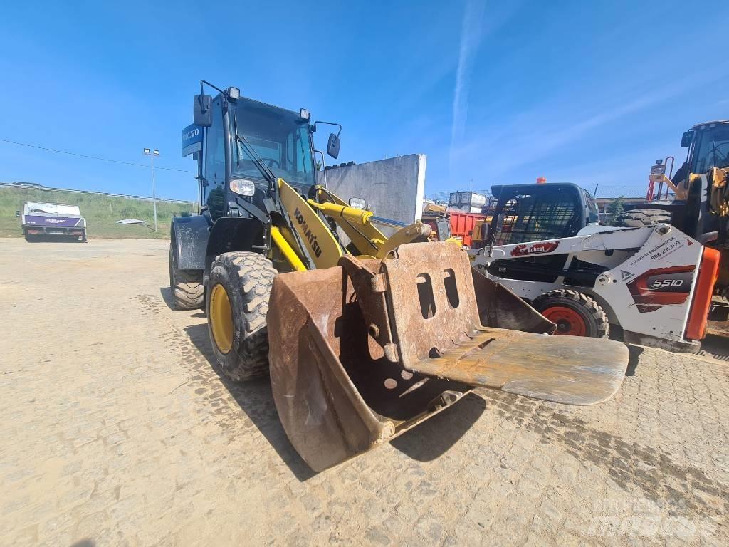 Komatsu WA 100 M Wielladers