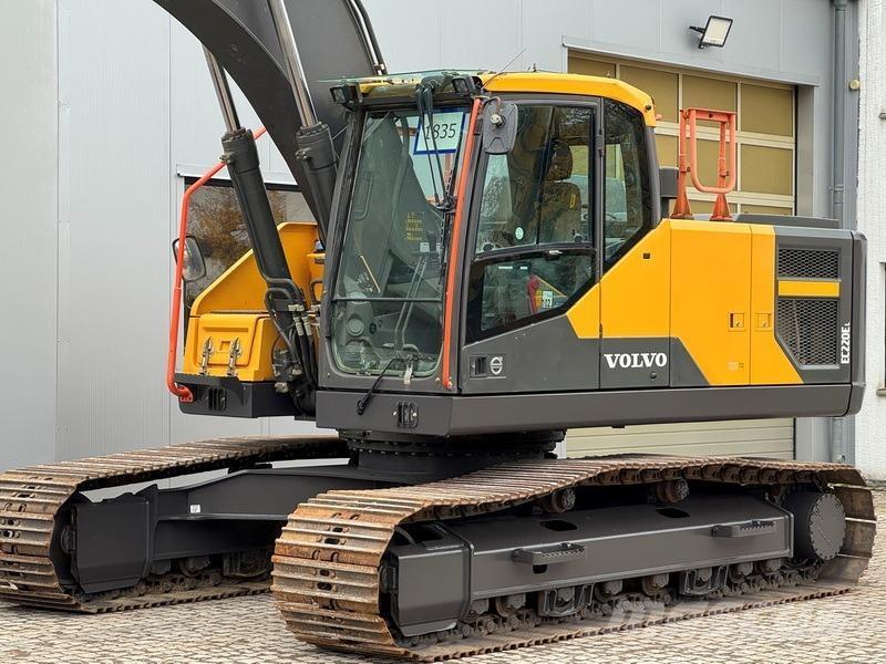 Volvo EC 220 EL Rupsgraafmachines