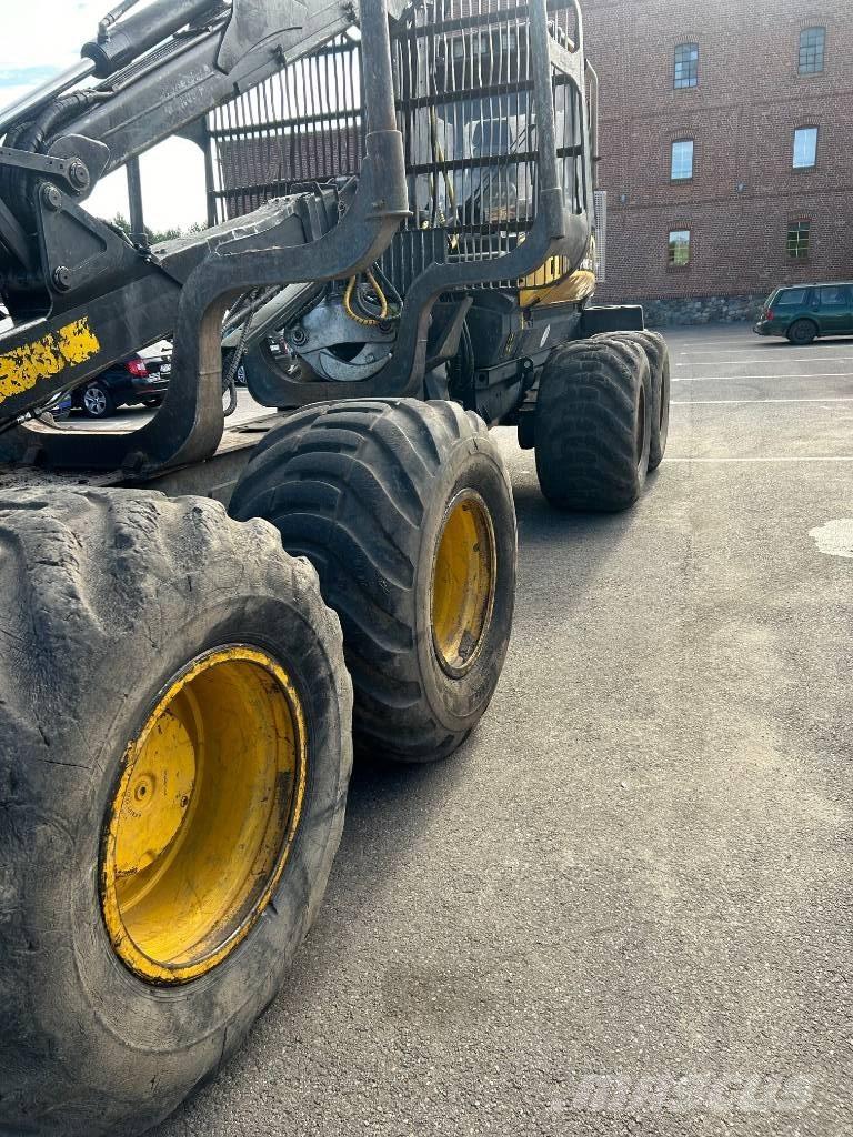 Ponsse Wisent Uitrijwagens